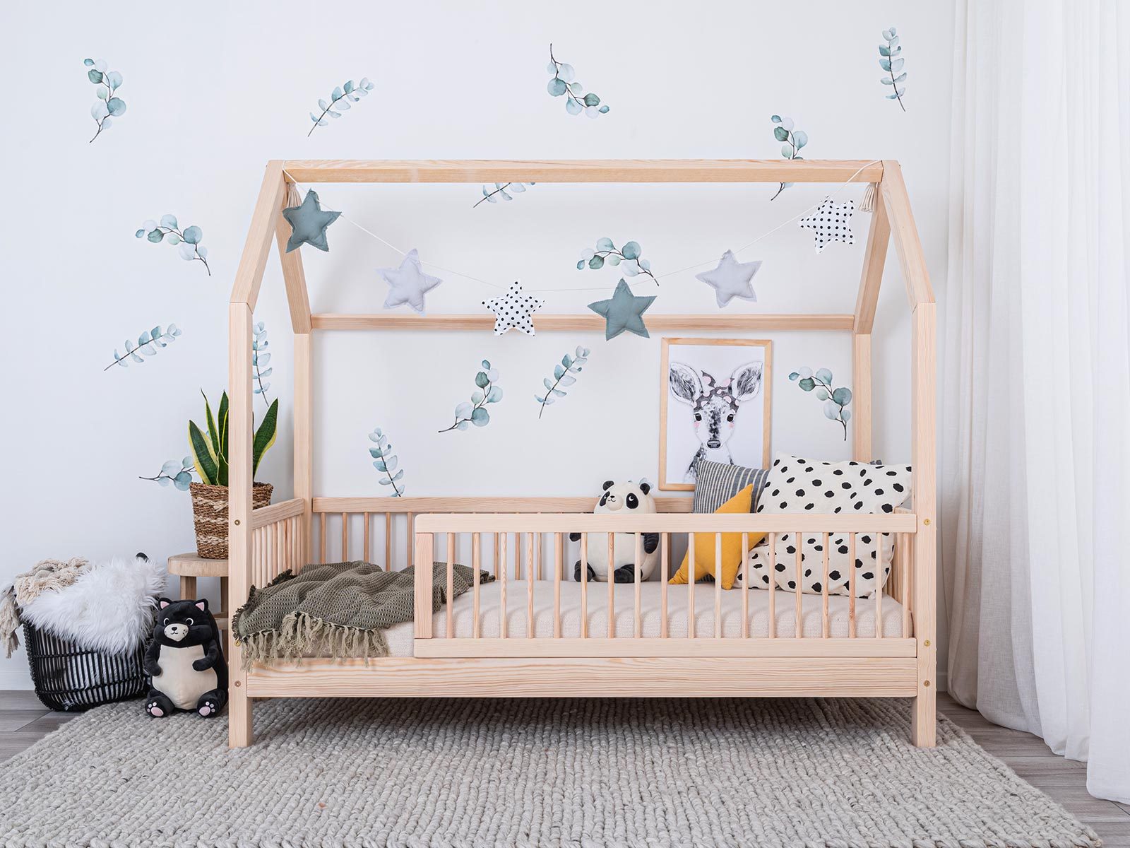 Luno wooden house bed for kids