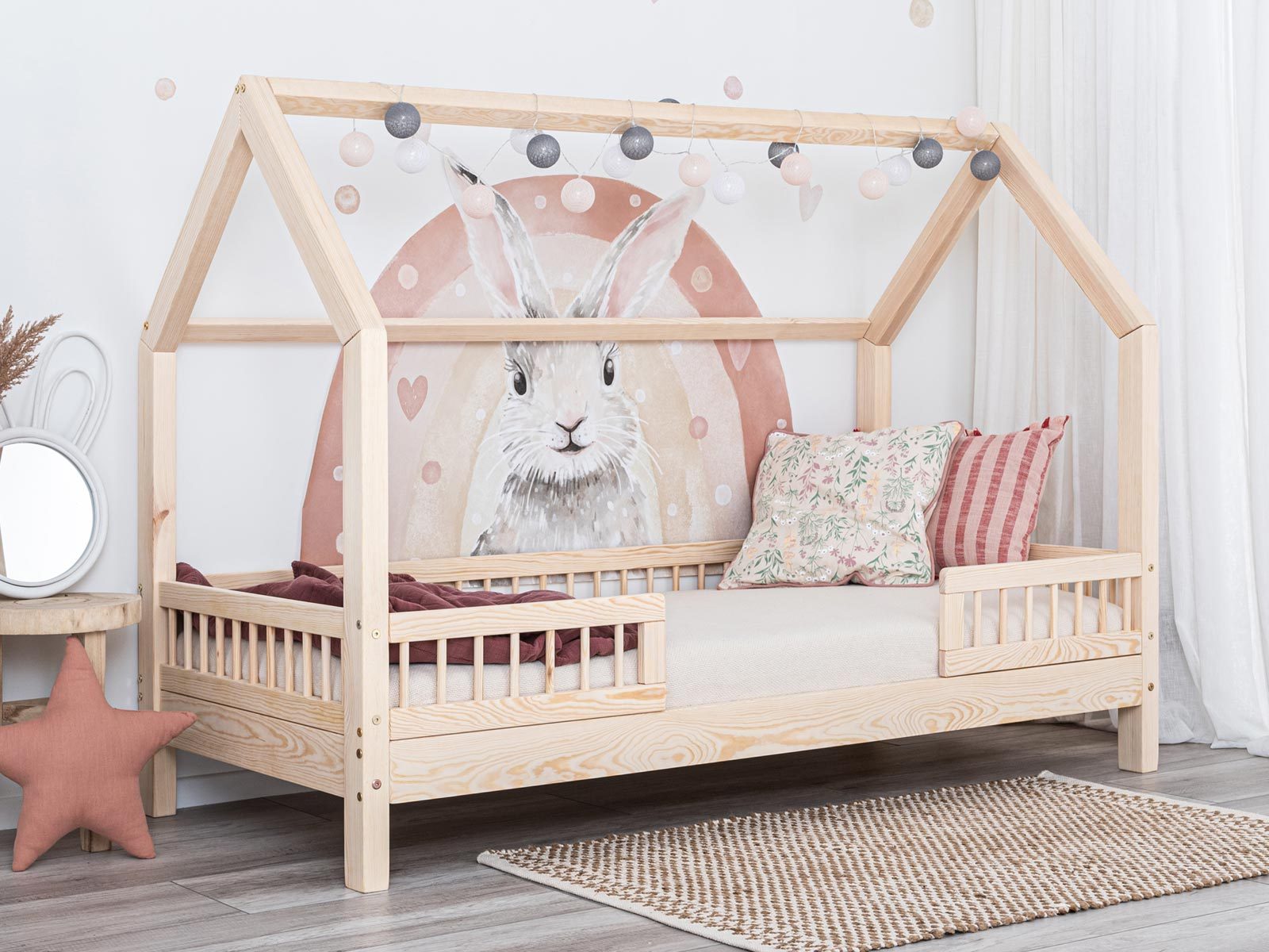 Luna wooden house bed for kids