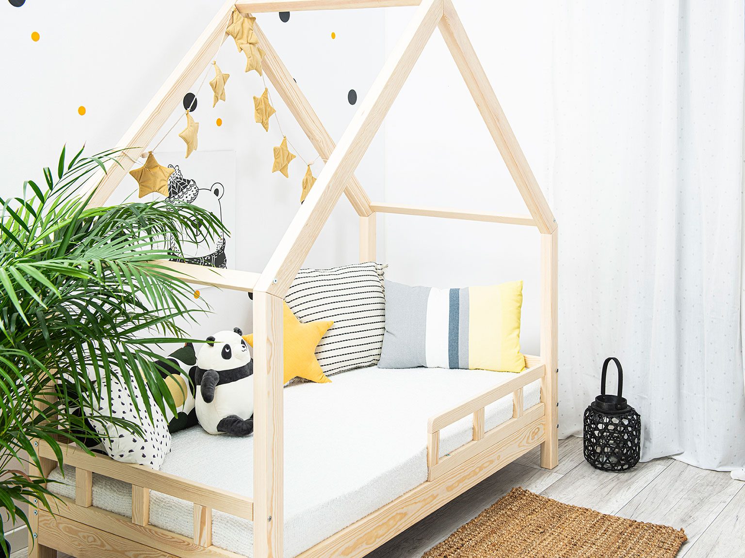 Kids House Bed Tanoshi