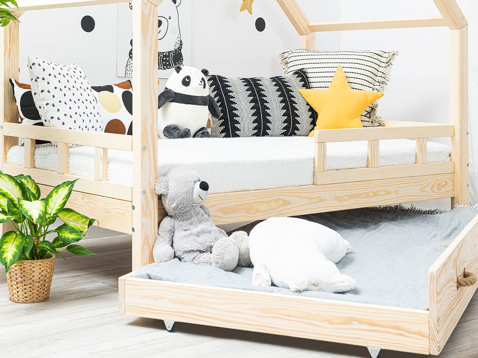 Kids House Bed Tanoshi