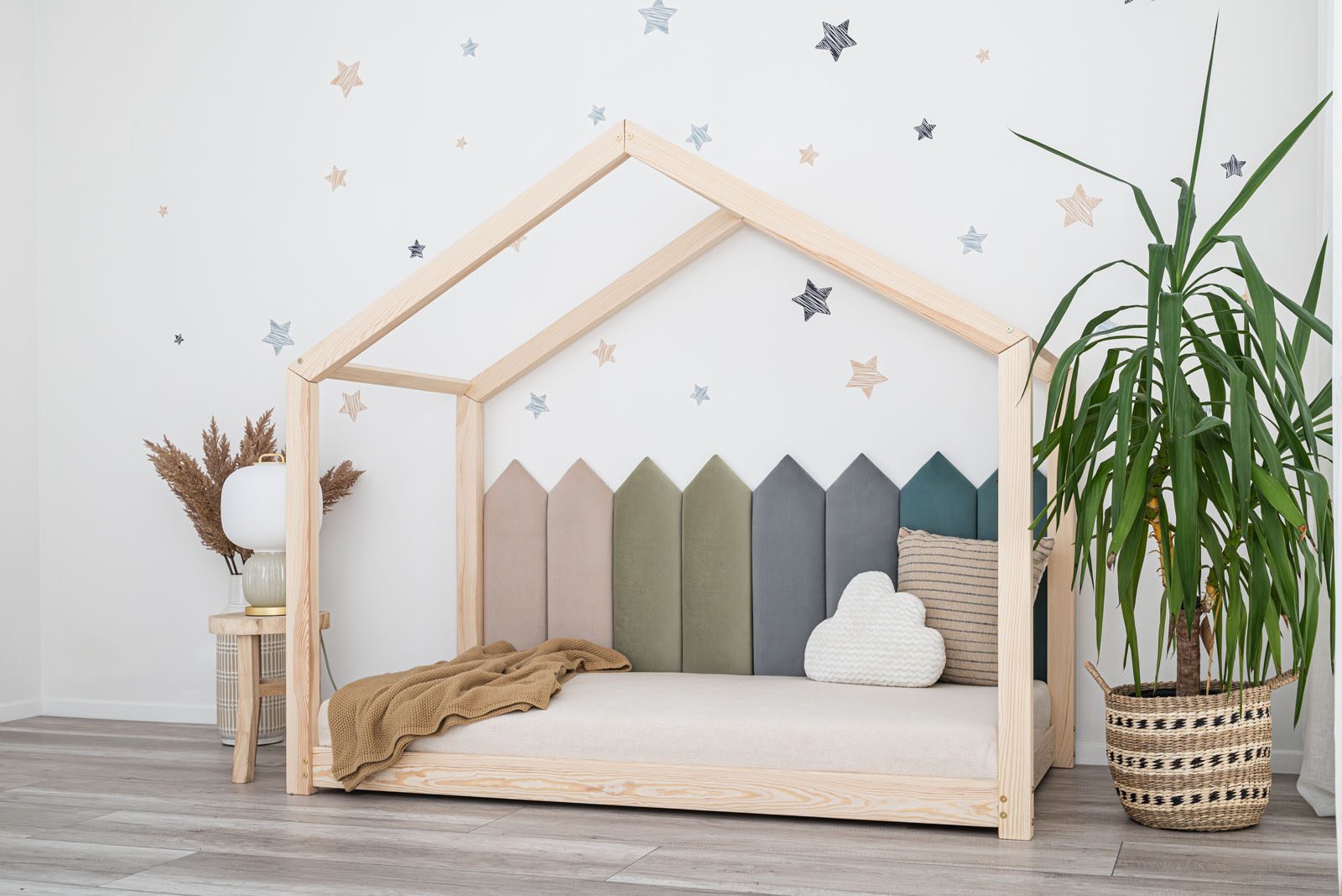 Upholstered wall panels - Crayons. Colors:08 Nude, 34 Sage, 61 Powder Pink, 85 Gray. In the picture: size 70x20 cm.