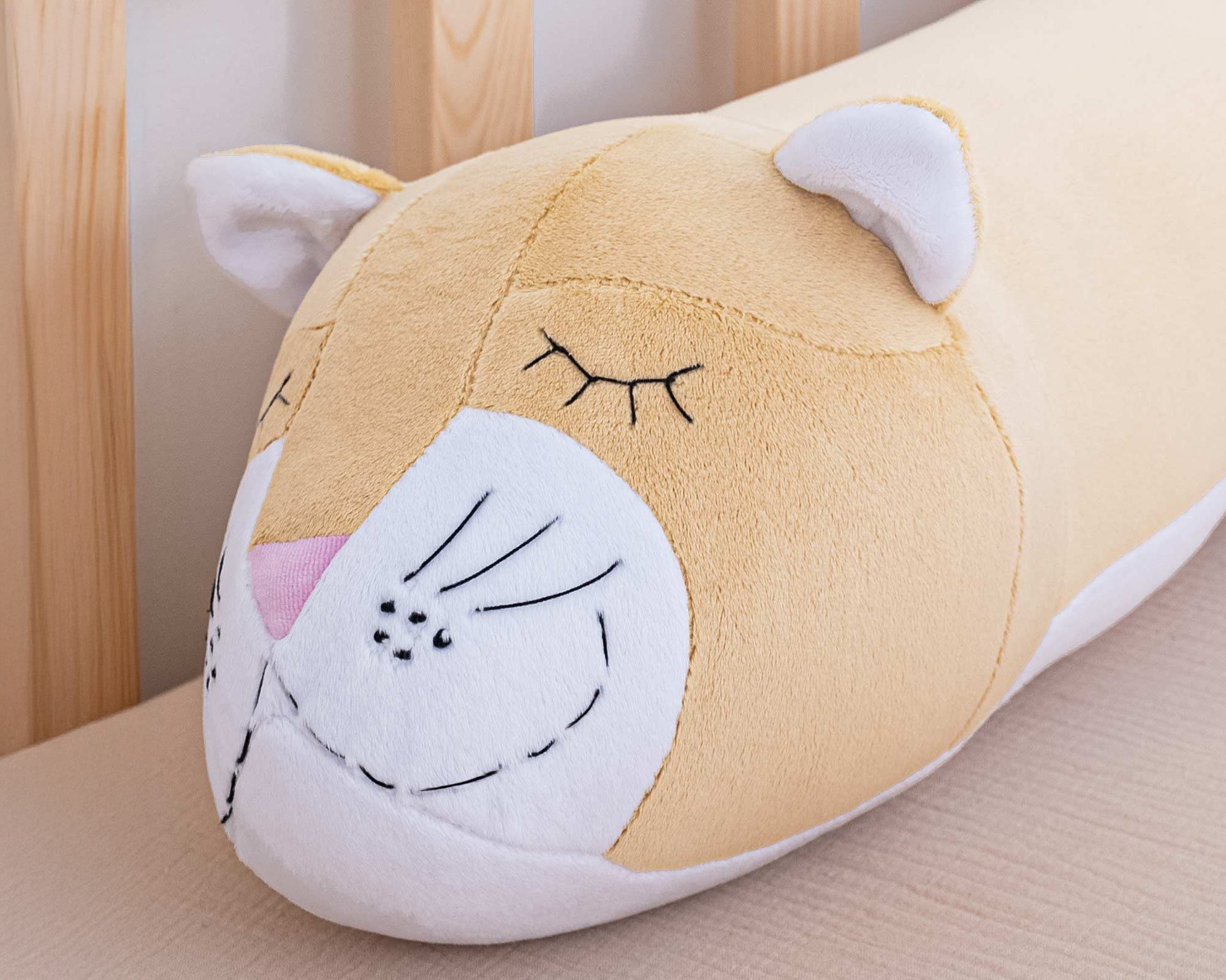 Bed bumper –  Cat