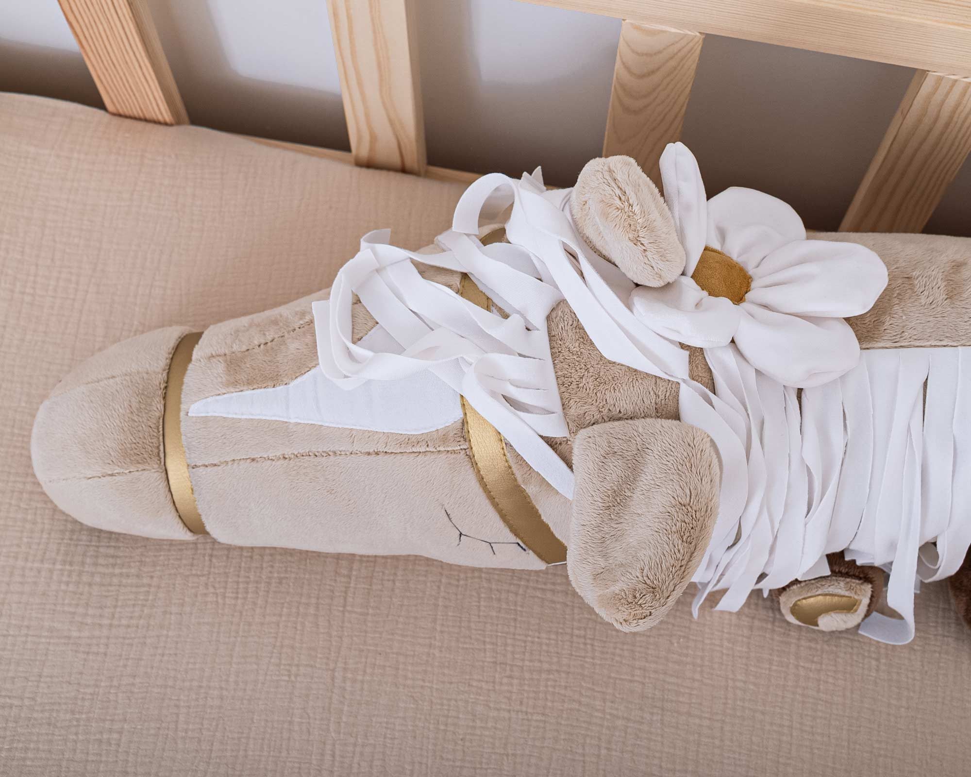 Bed Bumper - Beige Horse